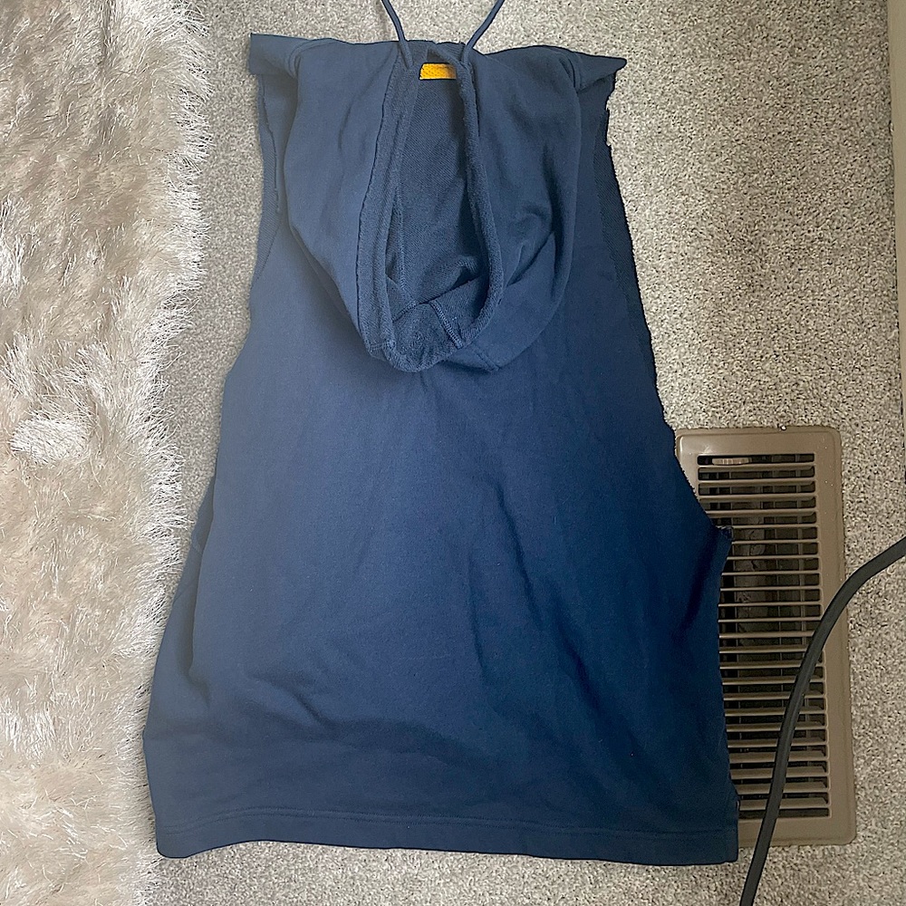 Project Rock under armour cutoff